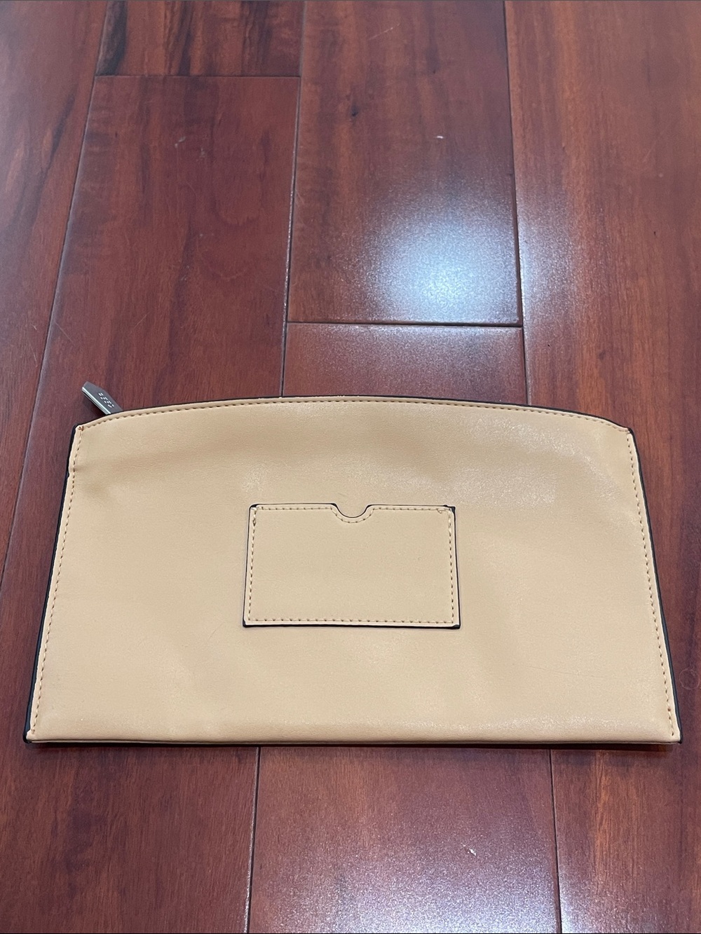 REED KRACKOFF Clutch